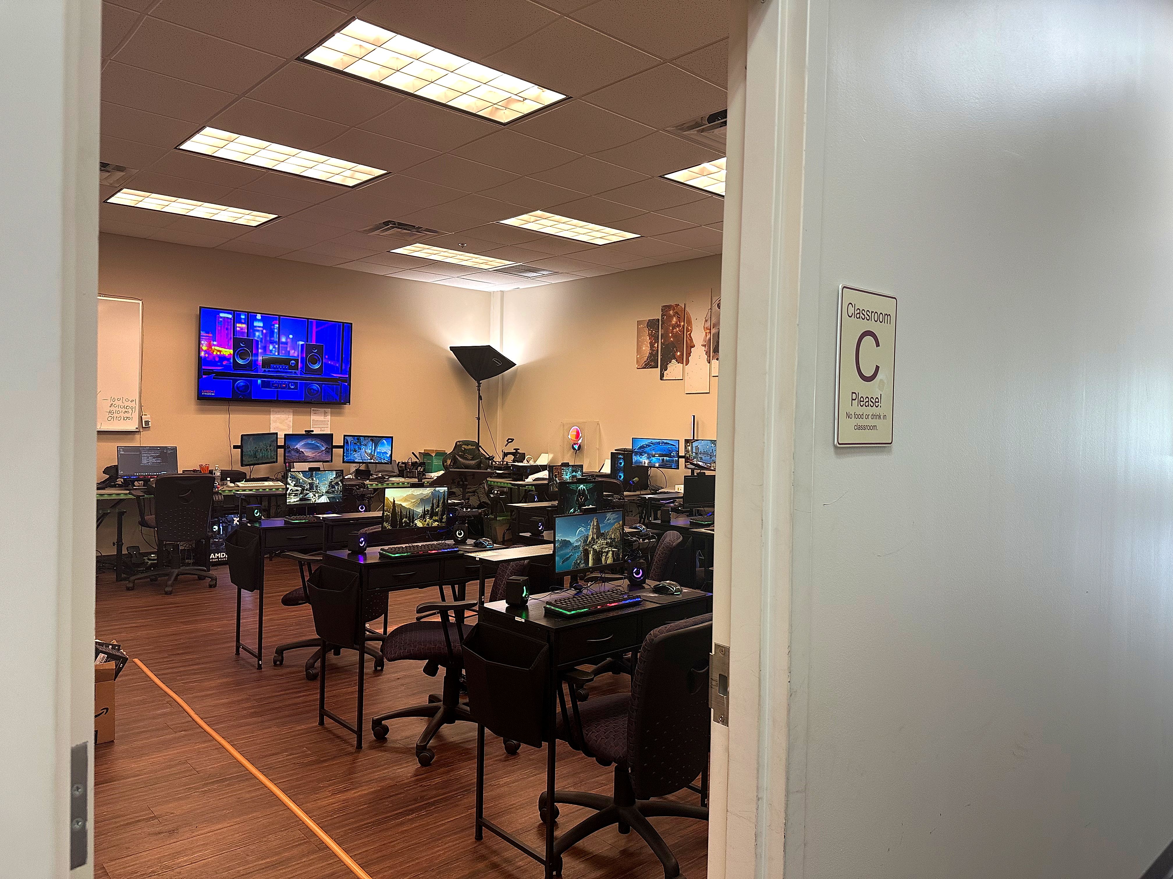 Classroom C with computers